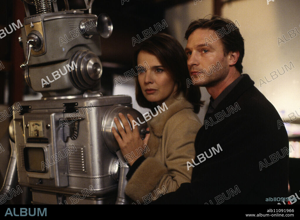 HOSTILE TAKEOVER - ALTHAN.COM / D 2001 / Carl Schenkel / Laura Schumann (DESIREE NOSBUSCH), Robert Fernau (THOMAS KRETSCHMANN).