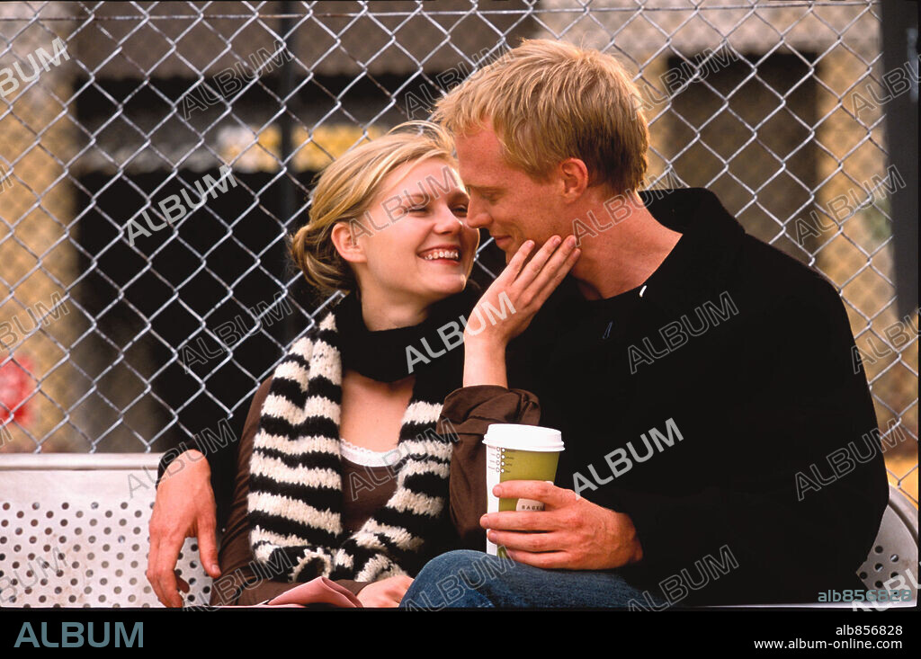 KIRSTEN DUNST y PAUL BETTANY en WIMBLEDON. EL AMOR ESTA EN JUEGO, 2004 (WIMBLEDON), dirigida por RICHARD LONCRAINE. Copyright UNIVERSAL STUDIOS.