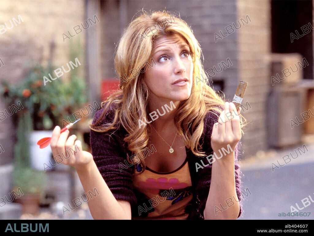 JENNIFER ESPOSITO en EL MAESTRO DEL DISFRAZ, 2002 (THE MASTER OF DISGUISE), dirigida por PERRY BLAKE. Copyright HAPPY MADISON/OUT OF THE BLUE ENTERTAINMENT/REVOLUTION STUDI.