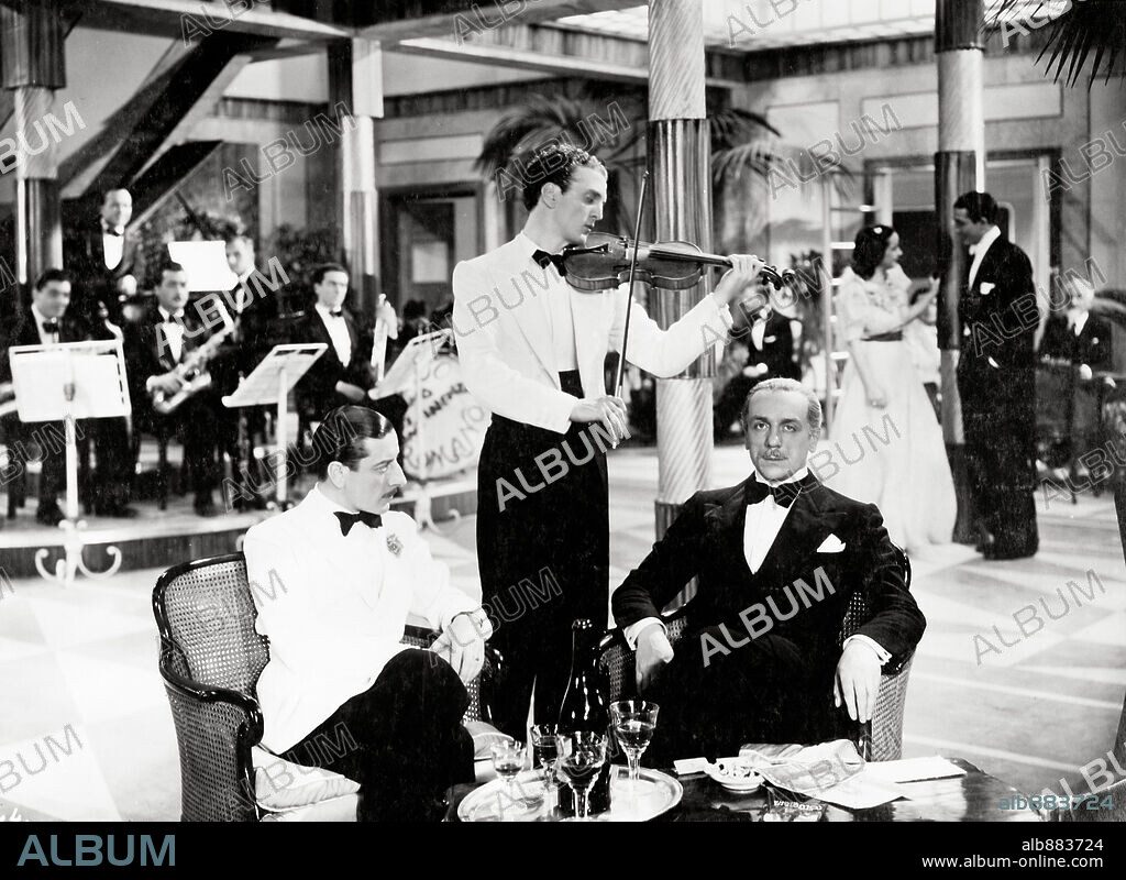 EDUARDO DE FILIPPO in L' AMOR MIO NON MUORE, 1938, directed by GIUSEPPE AMATO.