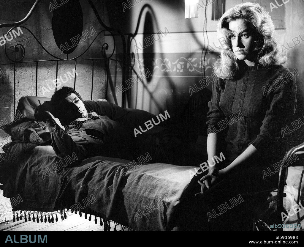 ANALIA GADE in THE CROSSROADS, 1960 (LA ENCRUCIJADA). Copyright BALCAZAR P.C.
