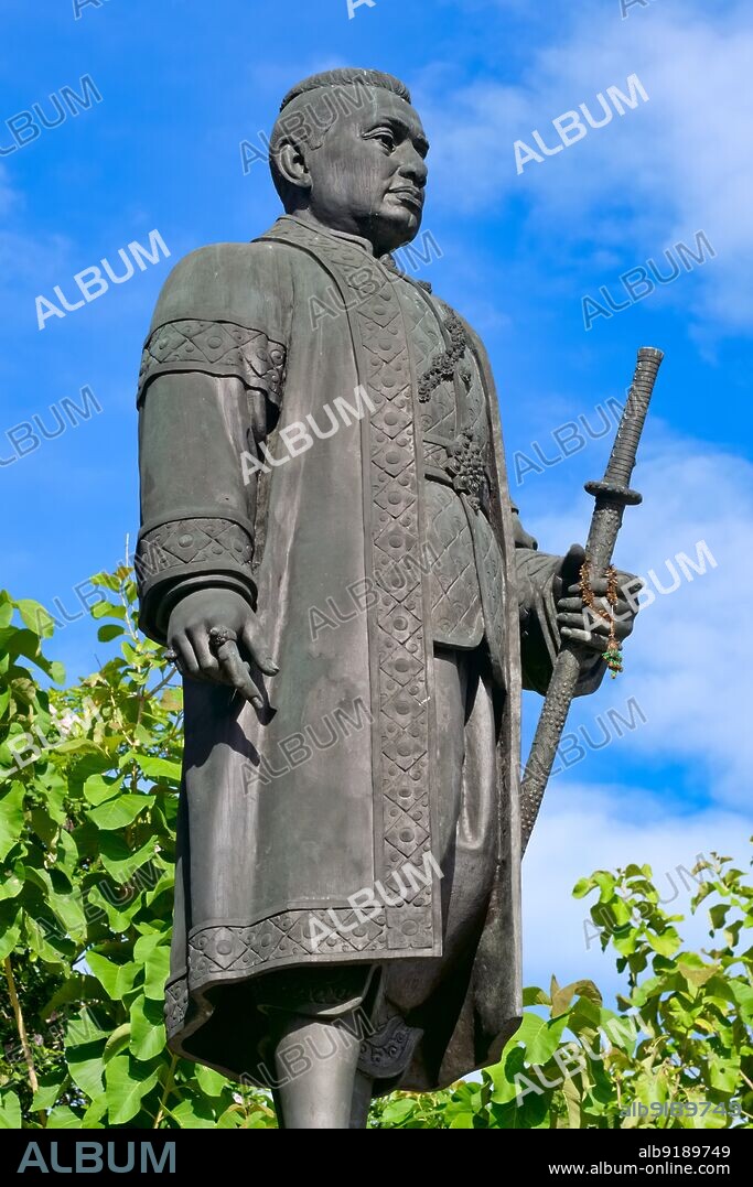 Thailand: King Rama III, Jessadabodindra (31 March 1787 Äì 2 April 1851), 3rd monarch of the Chakri Dynasty, Nangklao Monument by the Chao Phraya River in Nonthaburi, Bangkok. Phra Bat Somdet Phra Poramintharamaha Jessadabodindra Phra Nangklao Chao Yu Hua (Chetsadabodin Phra Nang Klao Chao Yu Hua), or Rama III, was the third monarch of Siam under the House of Chakri, ruling from 21 July 1824 to 2 April 1851. He succeeded his father, Buddha Loetla Nabhalai, as the King of Siam. His succession was unusual according to the traditions because Jessadabodindra was a son of a concubine rather than a queen.