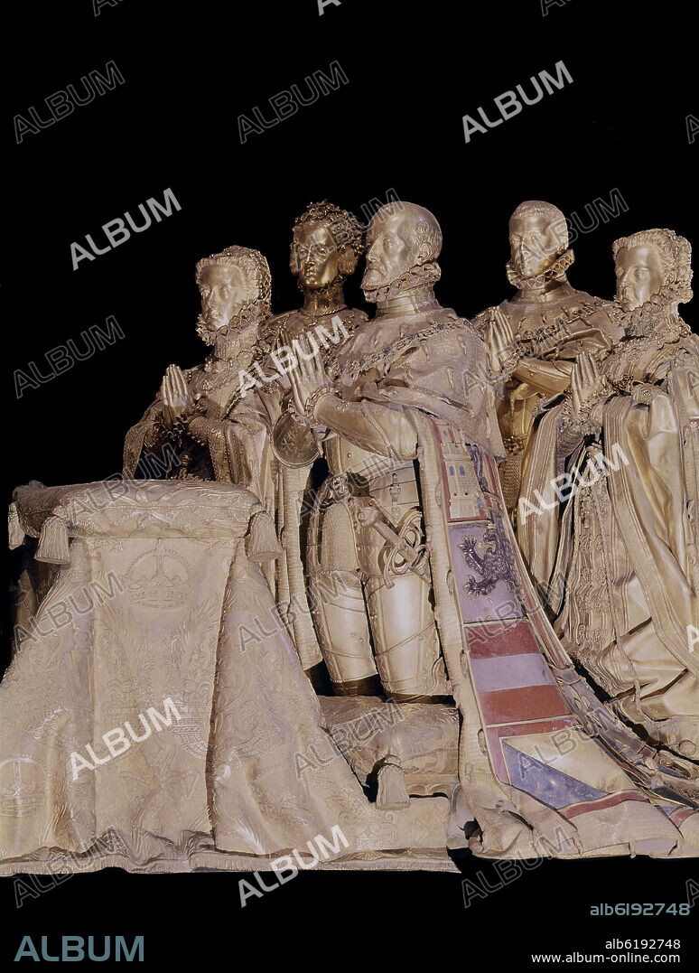 POMPEO LEONI (1533-1608). ESTATUAS ORANTES DE FELIPE II Y FAMILIA.