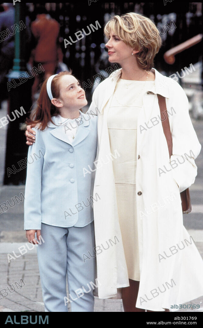 LINDSAY LOHAN y NATASHA RICHARDSON en TÚ A LONDRES Y YO A CALIFORNIA, 1998 (THE PARENT TRAP), dirigida por NANCY MEYERS. Copyright WALT DISNEY PICTURES / TILLIE, MARK.