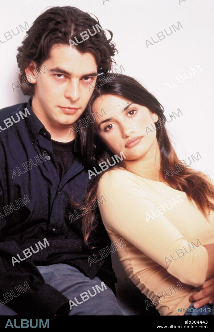 EDUARDO NORIEGA y PENELOPE CRUZ en ABRE LOS OJOS, 1997, dirigida por ALEJANDRO AMENABAR. Copyright SOGETEL.