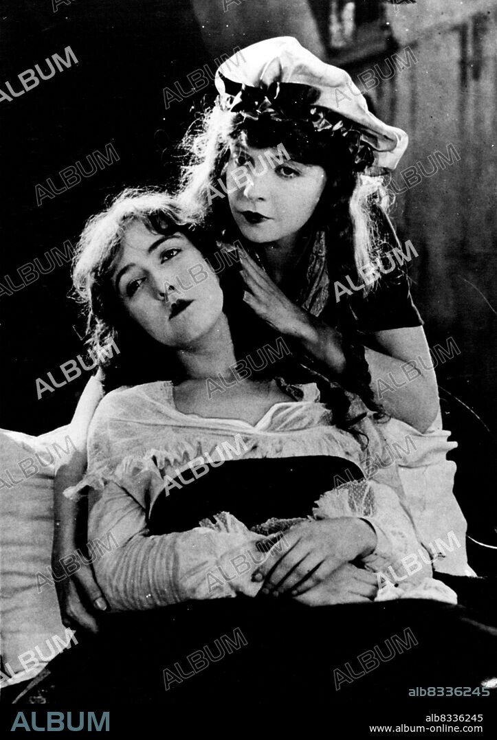 Lillian and Dorothy Gish, two sisters famous in the heyday of the silent film. Today the sisters are managing a theatrical agency in New York. February 14, 1955. (Photo by Hulton's Pictorial Feature Service).