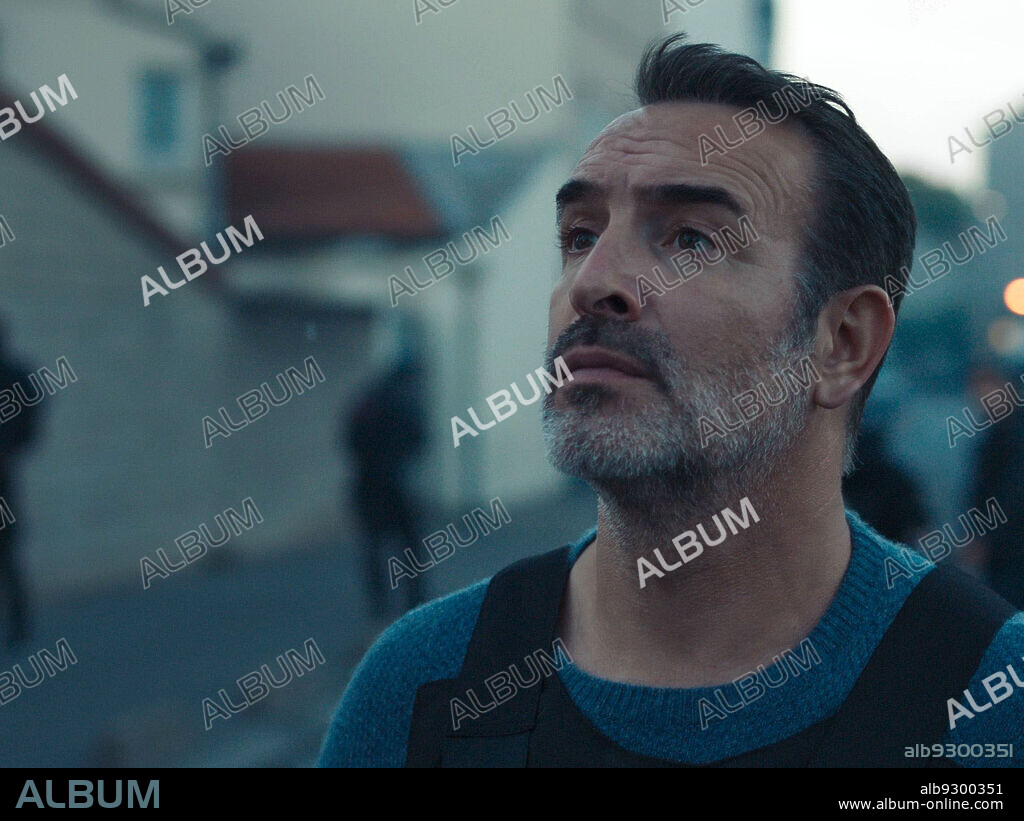 JEAN DUJARDIN in NOVEMBER, 2022 (NOVEMBRE), directed by CEDRIC JIMENEZ. Copyright Chi-Fou-Mi Productions.