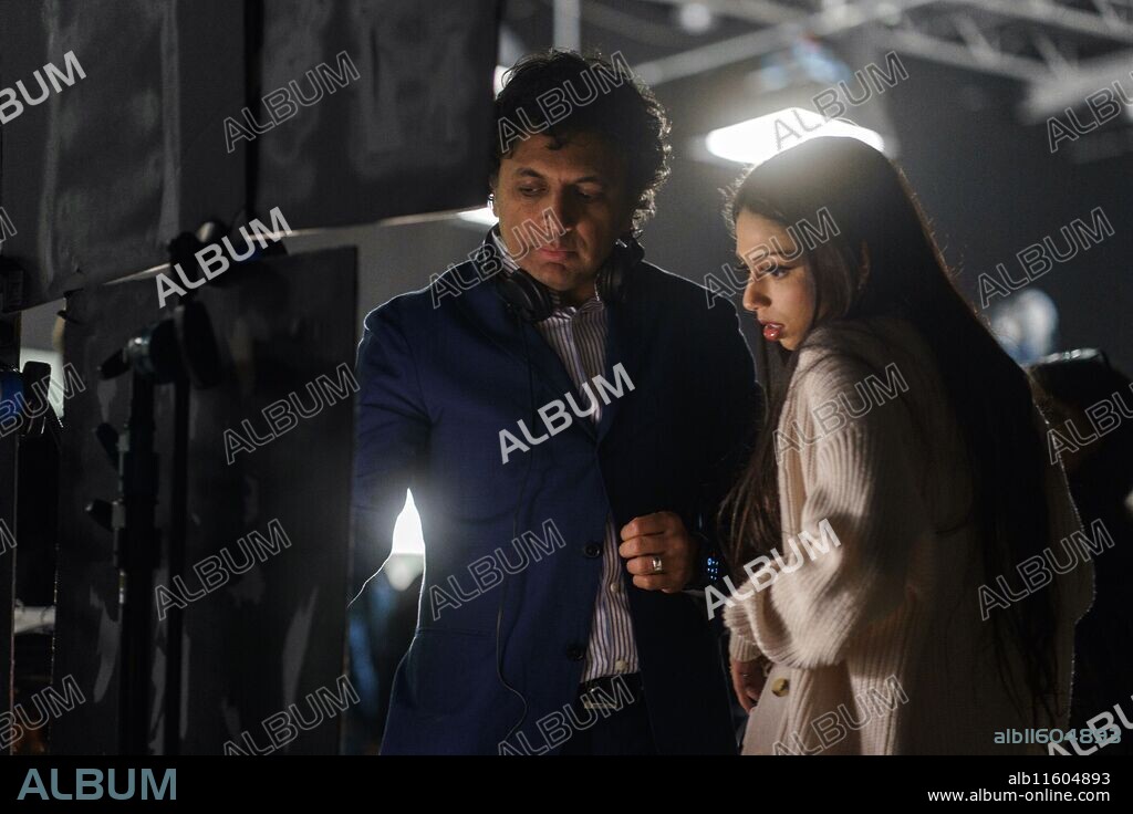 M. NIGHT SHYAMALAN y SALEKA SHYAMALAN en LA TRAMPA, 2024 (TRAP), dirigida por M. NIGHT SHYAMALAN. Copyright Blinding Edge Pictures.