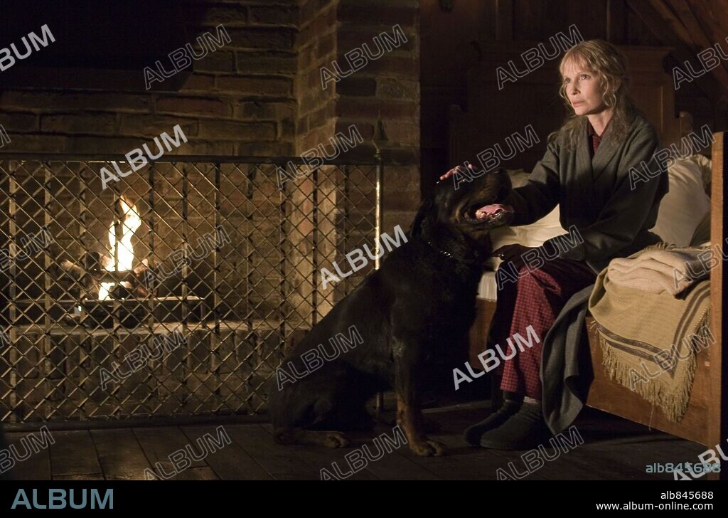 MIA FARROW en LA PROFECÍA, 2006 (THE OMEN), dirigida por JOHN MOORE. Copyright VALITUTTI, VINCE.