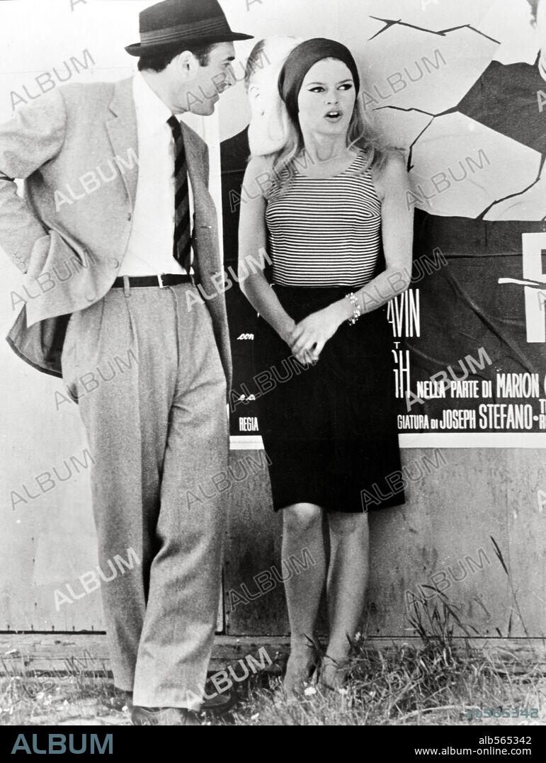 BRIGITTE BARDOT et MICHEL PICCOLI dans LE MEPRIS, 1963, réalisé par JEAN-LUC GODARD. Copyright EMBASSY PICTURES.