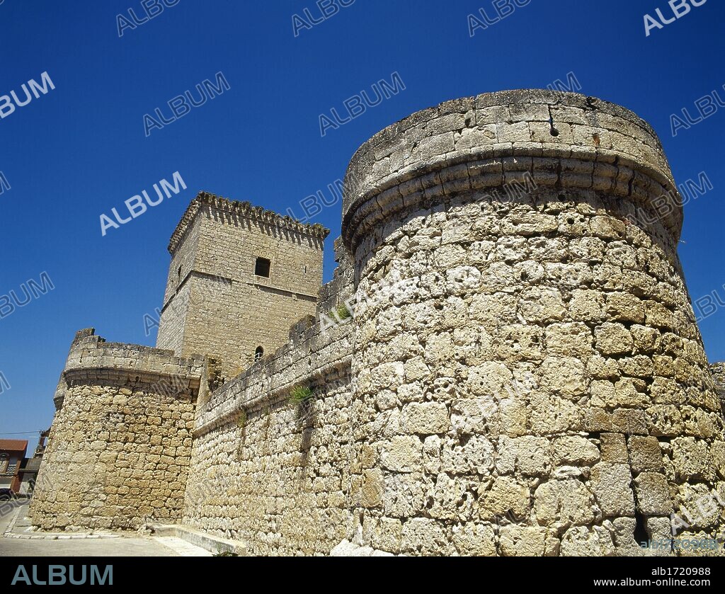 Spain, Castile-Leon, Valladolid province, Portillo. Portillo Castle or Castle of the Counts of Benavente. It was built between the 14th and 15th centuries. Don Alvaro de Luna was imprisoned in it prior to his execution in Valladolid.