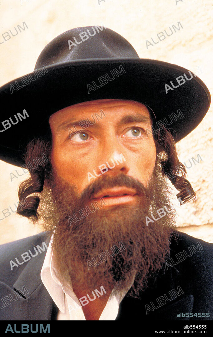 JEAN-CLAUDE VAN DAMME dans THE ORDER, 2001, réalisé par SHELDON LETTICH. Copyright MILLENIUM FILMS.