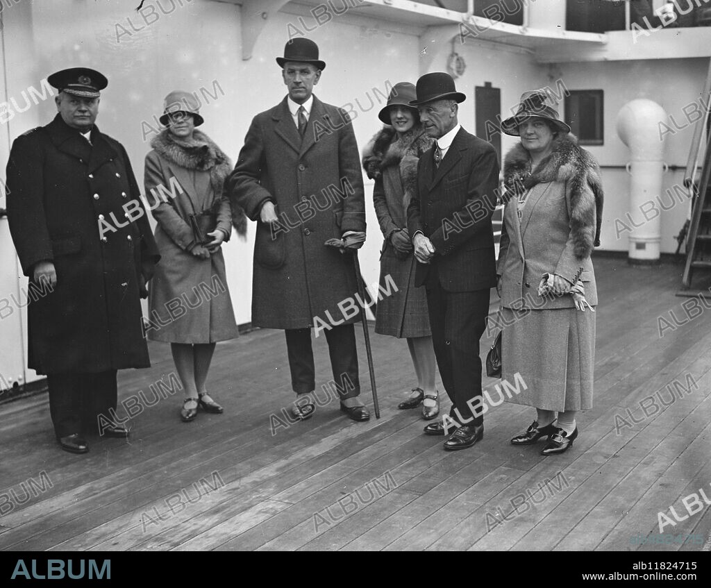 Aboard the SS " Almeda " at Tilbury . Captain W Turner Russell ( skipper ) , Mr Dewey , Lord and Lady Jellicoe and their daughters , the Ladies Gwendoline and Myrtle .