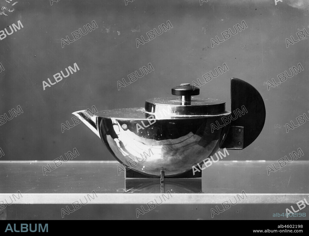 MARIANNE BRANDT and LUCIA MOHOLY. Tea Extract Pot (MT 49) by Marianne Brandt.