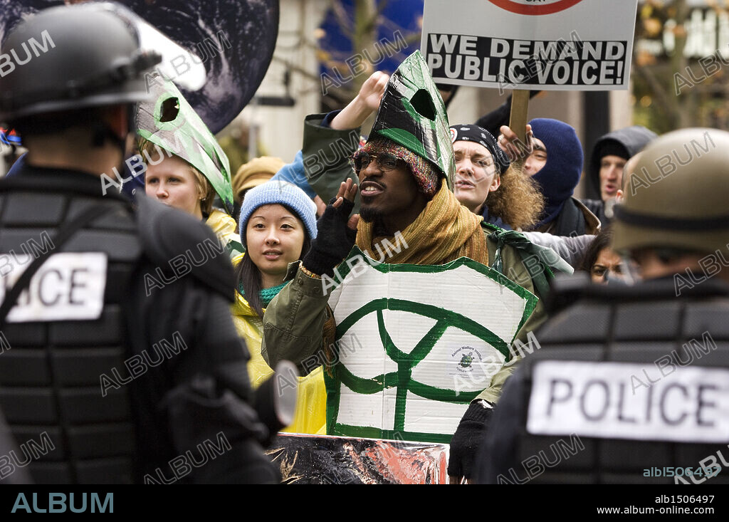 ANDRE 3000 in BATTLE IN SEATTLE, 2007, directed by STUART TOWNSEND. Copyright insight film studios/Hyde Park Productions.