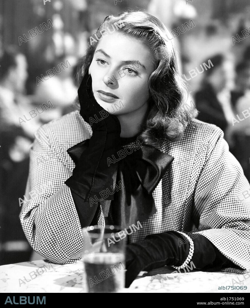 INGRID BERGMAN en ENCADENADOS, 1946 (NOTORIOUS), dirigida por ALFRED HITCHCOCK. Copyright RKO RADIO PICTURES.