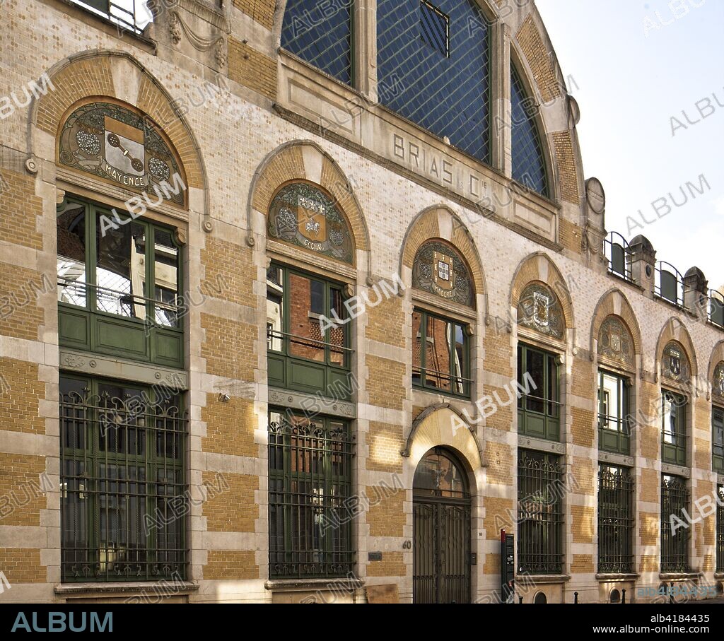Palais des Vin,s 58-62 rue des Tanneurs, Brussels, Belgium, c2014-2017. Fernand Symons, architect; 1901; decoarations by Geo Ponchon.