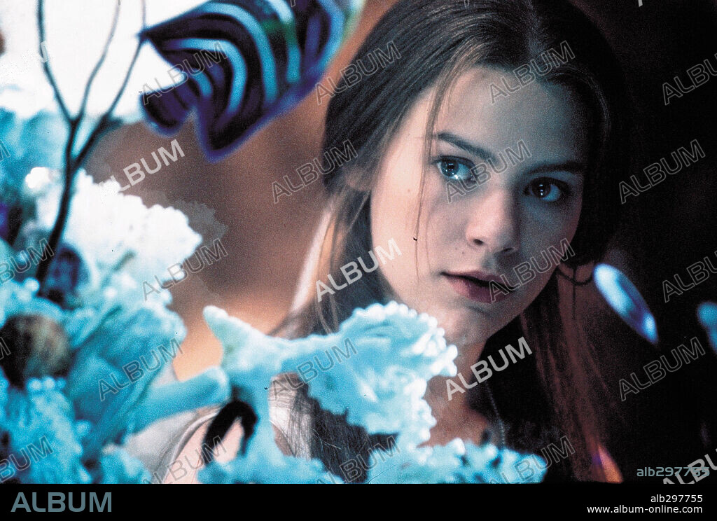 CLAIRE DANES en ROMEO Y JULIETA, 1996 (ROMEO + JULIET), dirigida por BAZ LUHRMANN. Copyright 20TH CENTURY FOX.