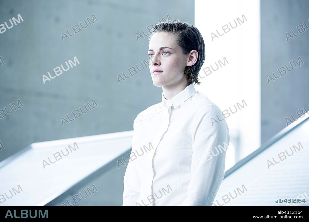 KRISTEN STEWART in EQUALS, 2015, directed by DRAKE DOREMUS. Copyright SCOTT FREE PRODUCTIONS.
