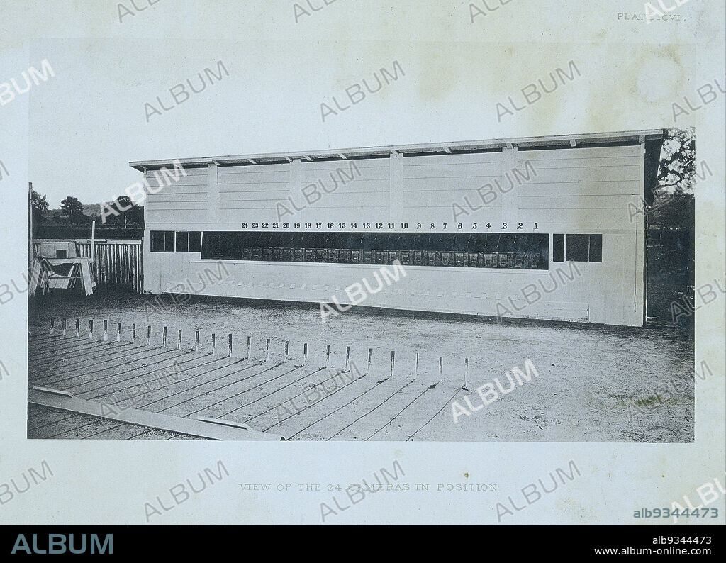 Setup with 24 cameras for photographing running horses, View of the 24 cameras in position (title on object), Eadweard Muybridge (mentioned on object), anonymous, Palo Alto, c. 1877 - in or before 1882, paper, height 130 mm × width 216 mm.