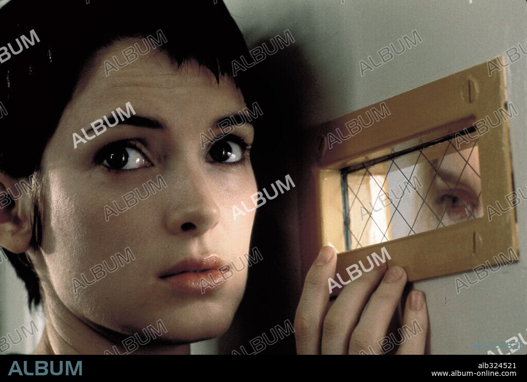 WINONA RYDER en INOCENCIA INTERRUMPIDA, 1999 (GIRL, INTERRUPTED), dirigida por JAMES MANGOLD. Copyright COLUMBIA PICTURES / TENNER, SUZANNE.