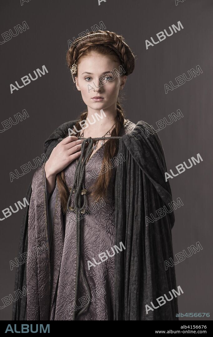 SOPHIE TURNER en JUEGO DE TRONOS, 2011 (GAME OF THRONES), dirigida por DANIEL MINAHAN. Copyright HBO. Temporada 4.