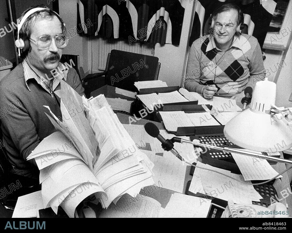 Snö Vinter Snöoväder Oväder i Skåne vintern 1978 1979. Karsten Erichs och Bo Ekberg rapporterar i Radio Malmöhus januari 1979. Vinter Vintern 1978/79. Radio Lokalradio Radio Malmöhus. Erichs Karsten journalist radiopratare Malmö. (c) Rolf Olsson / Sydsvenskan / IBL.