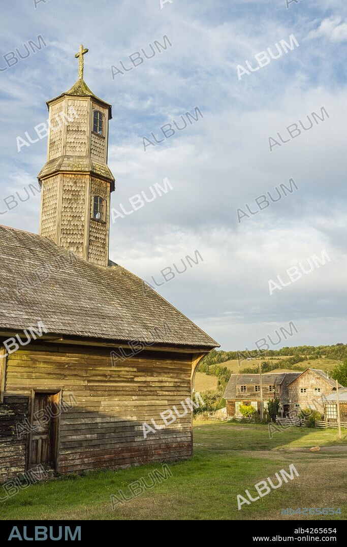 Iglesia de Quinchao, siglo XIX, Monumento Nacional de Chile y patrimonio de la humanidad, archipiélago de Chiloé ,provincia de Chiloé ,región de Los Lagos,Patagonia, República de Chile,América del Sur.