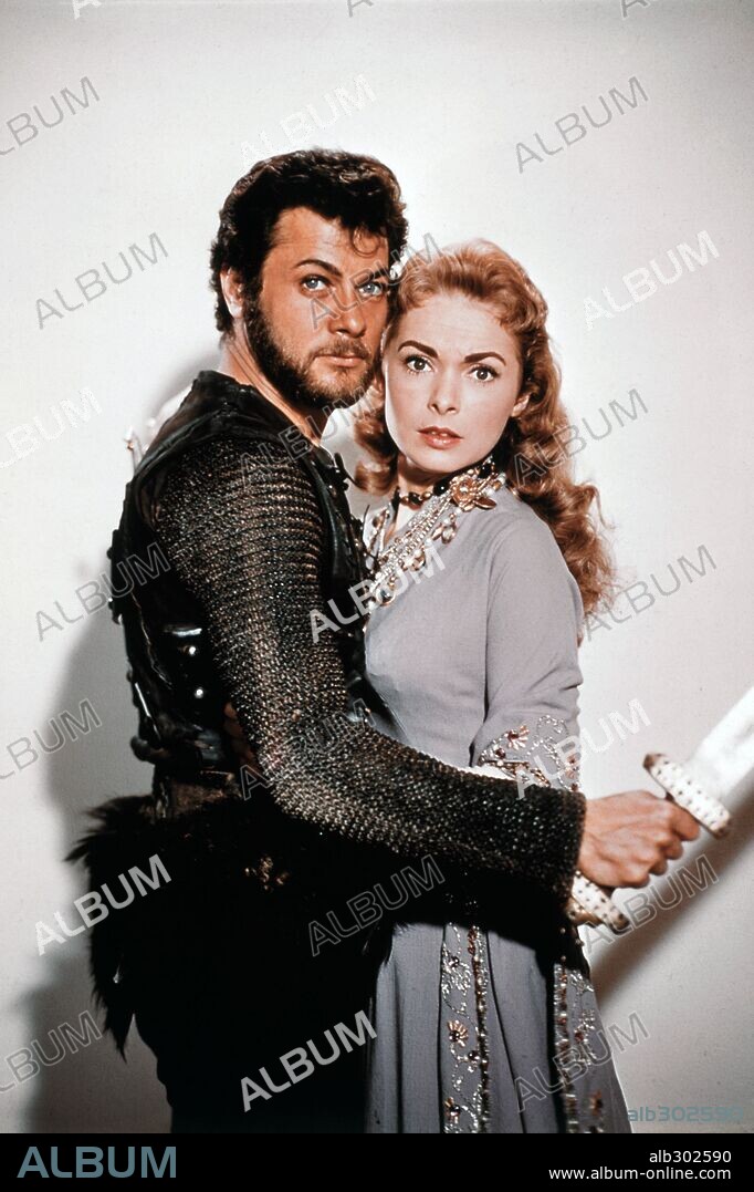 JANET LEIGH and TONY CURTIS in THE VIKINGS, 1958, directed by RICHARD FLEISCHER. Copyright BRYNA PRODUCTION/UNITED ARTISTS.