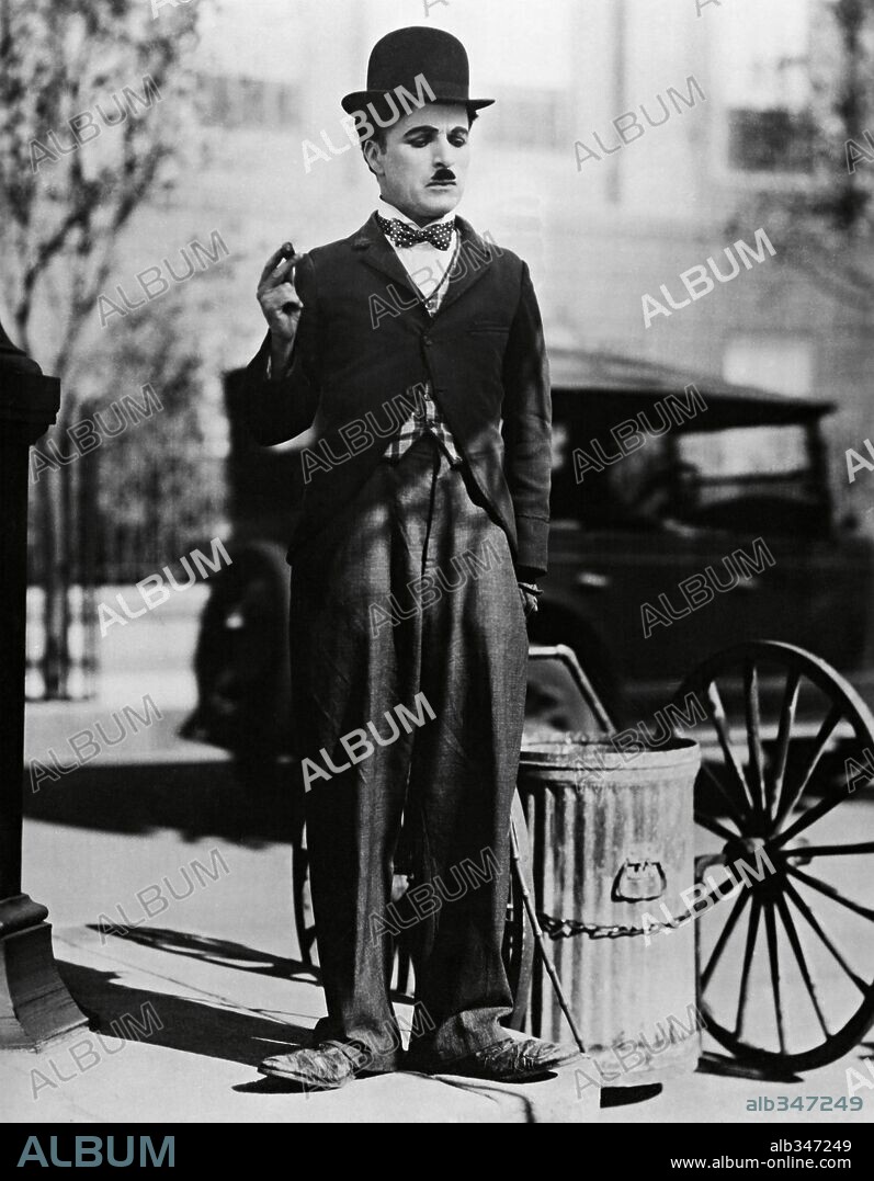 CHARLIE CHAPLIN in LICHTER DER GROSSSTADT - EINE KOMÖDIEN-ROMANCE ALS PANTOMIME, 1931 (CITY LIGHTS), unter der Regie von CHARLES CHAPLIN. Copyright UNITED ARTISTS.