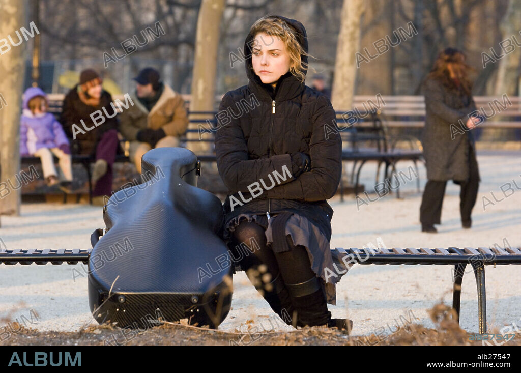 KERI RUSSELL in AUGUST RUSH, 2007, directed by KIRSTEN SHERIDAN. Copyright CJ ENTERTAINMENT/ODYSSEY ENTERTAINMENT/SOUTHPAW ENTERTAINMEN / GENSER, ABBOT.