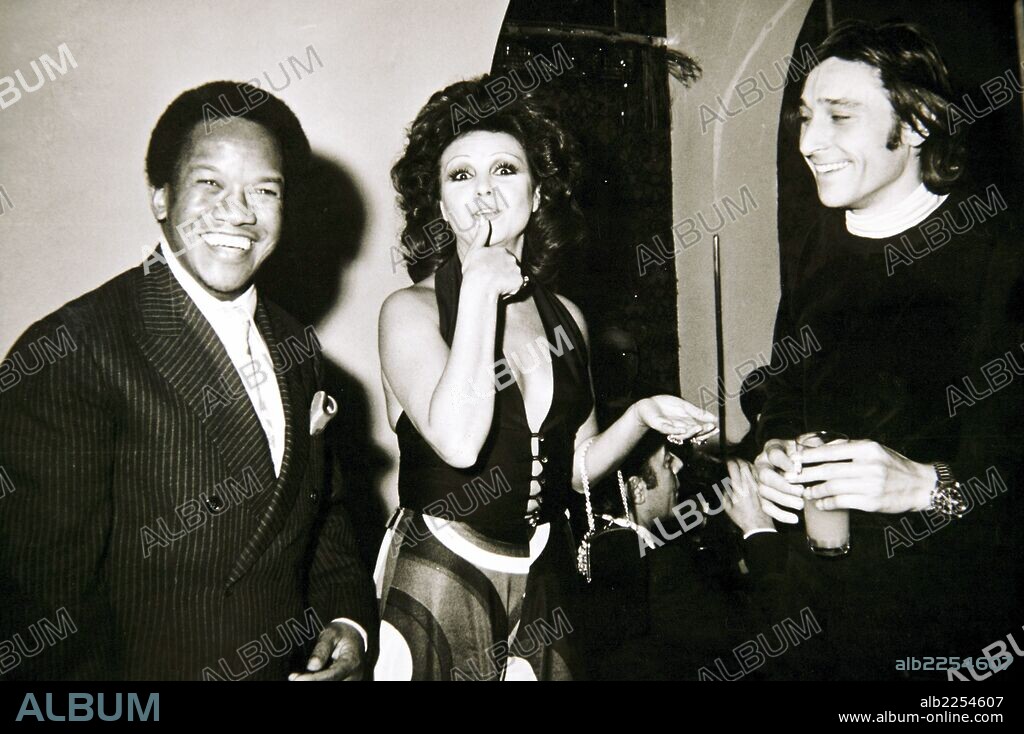DIAZ, MARUJITA. ACTRIZ Y CANTANTE ESPAÑOLA. SEVILLA 1932. JUNTO A ANTONIO GADES.