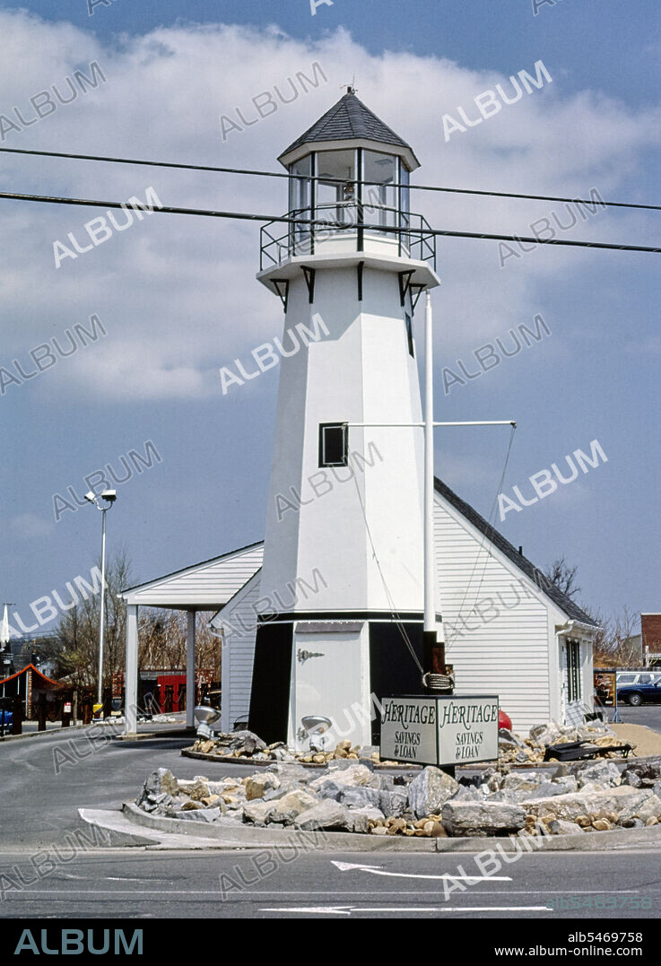 1980s United States -  Heritage Savings and Loan, Weems Lane, Winchester, Virginia 1982.