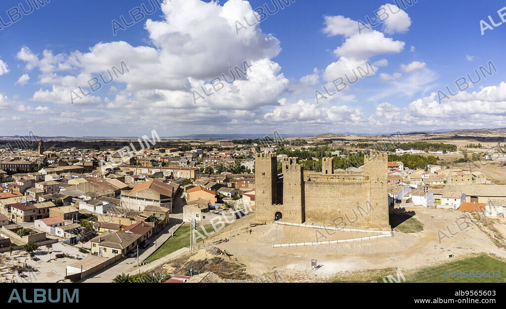 Sadaba Castle, 12th to 13th century, Sadaba, Cinco Villas, Aragon, Spain.