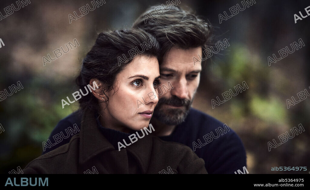 KATRINE GREIS-ROSENTHAL und NIKOLAJ COSTER-WALDAU in A TASTE OF HUNGER, 2021 (SMAGEN AF SULT), unter der Regie von CHRISTOFFER BOE. Copyright Zentropa.