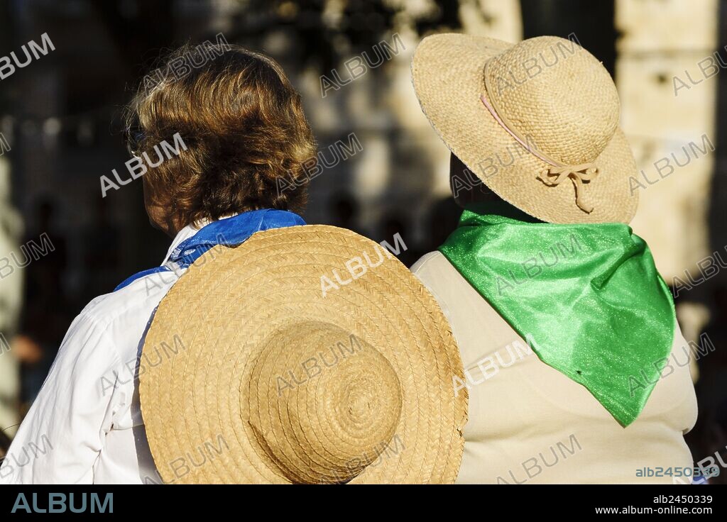 sombreros tipicos,concurso de pisadores de uva, fiestas de Es Vermar, Binissalem, Mallorca, islas baleares, Spain, europa.