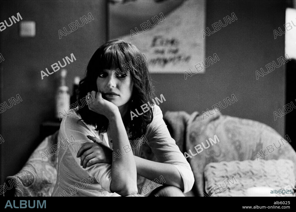 ALEXANDRA MARIA LARA in CONTROL, 2007, directed by ANTON CORBIJN. Copyright BECKER FILMS INTERNATIONAL.