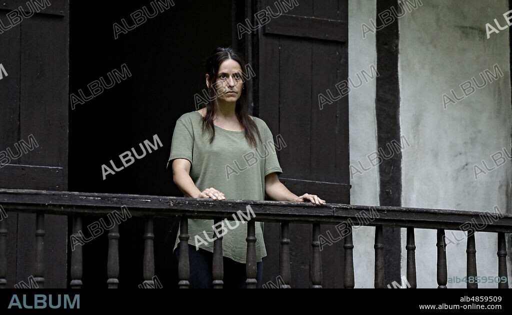 ITZIAR ITUÑO dans HIL-KANPAIAK, 2020, réalisé par IMANOL RAYO. Copyright ABRA PRODUCCIONES/EUSKAL IRRATI TELEBISTA/GOBIERNO DE NAVARR / HERRANZ, DAVID.