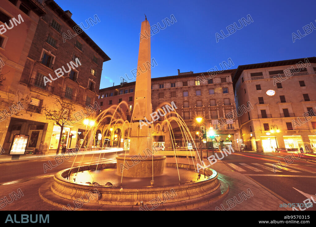 Fountain of La Princesa, year 1834, (Fountain of the Turtles), Plaza Rei Joan Carles I. Palma.Mallorca.Balearic Islands. Spain.