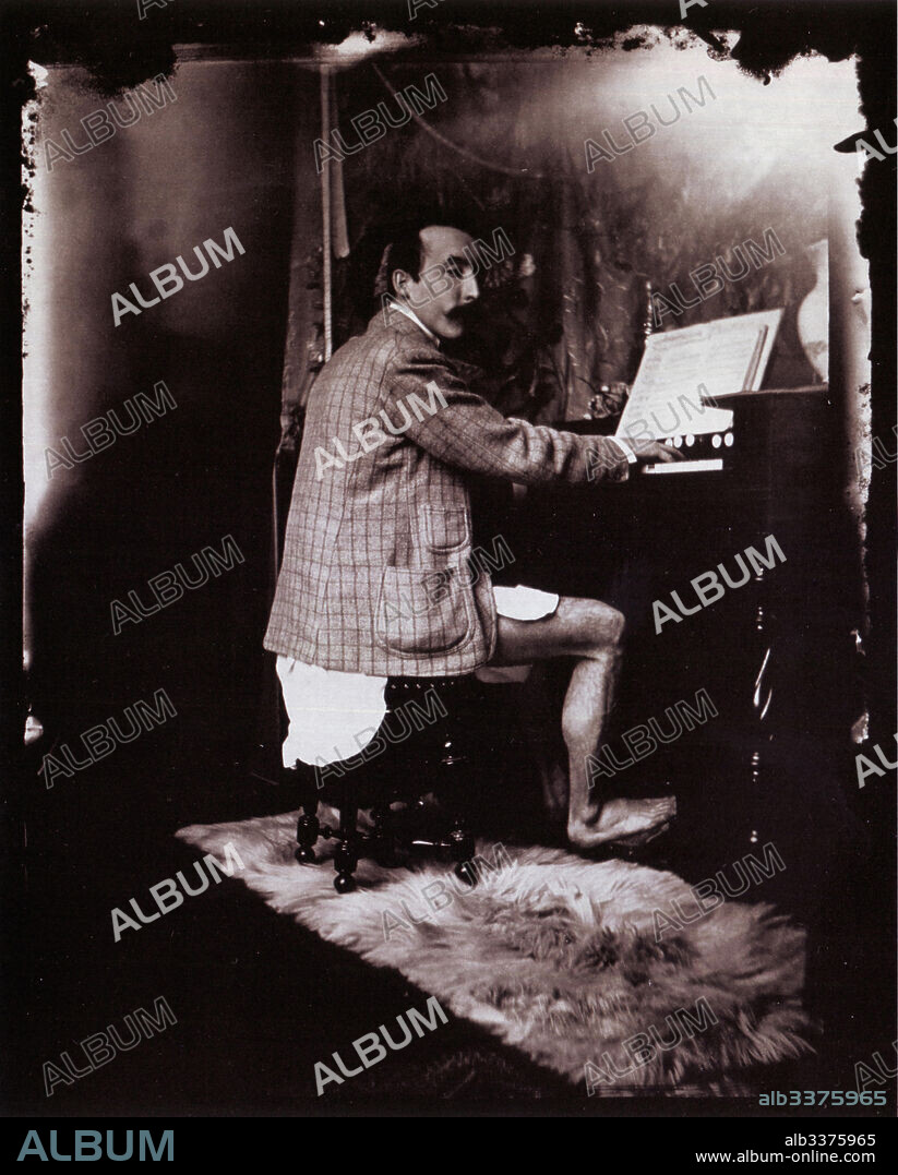ALPHONSE MUCHA. Paul Gauguin.