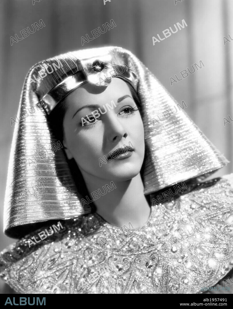MARIA MONTEZ dans SUDAN, 1945, réalisé par JOHN RAWLINS. Copyright UNIVERSAL PICTURES.