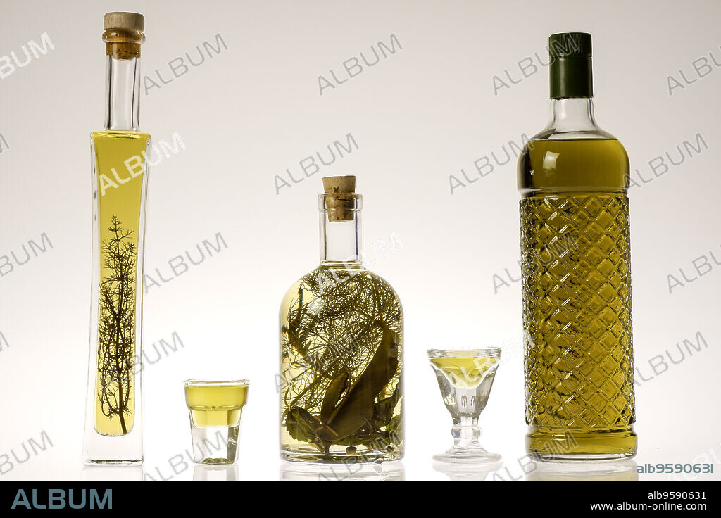 Licor de hierbas,"Herbes Dolces".Mallorca. Baleares.España.