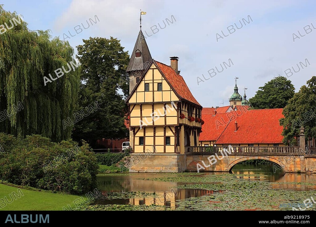 Gatehouse of Burgsteinfurt Castle, Steinfurt, Steinfurt County, North Rhine-Westphalia, Germany, Europe.