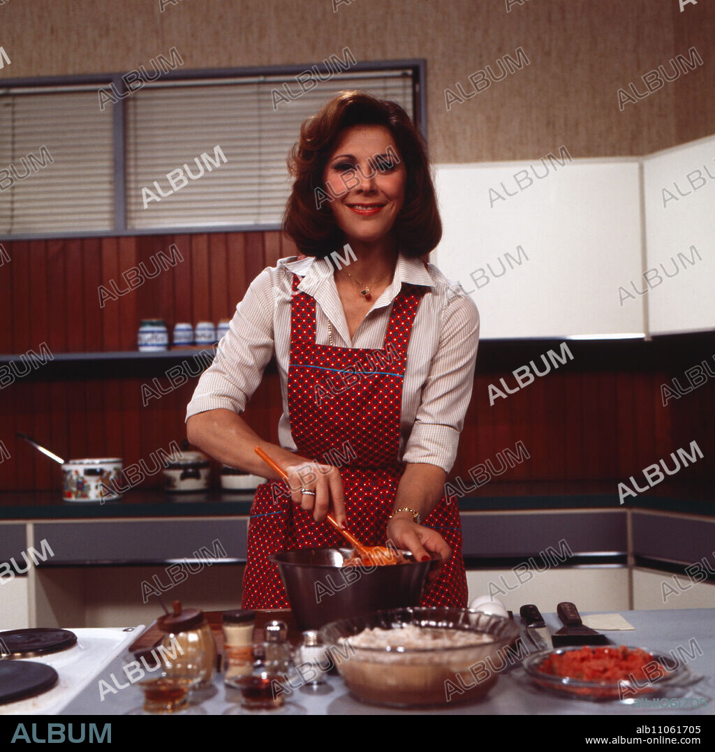 Ingrid Wendl, Austrian former ice figure skater and TV presenter Ingrid Wendl, Germany ca. 1975.