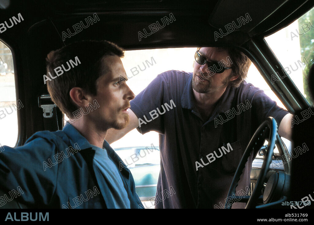 CHRISTIAN BALE en EL MAQUINISTA, 2004 (THE MACHINIST), dirigida por BRAD ANDERSON. Copyright CASTELAO PRODUCTIONS.