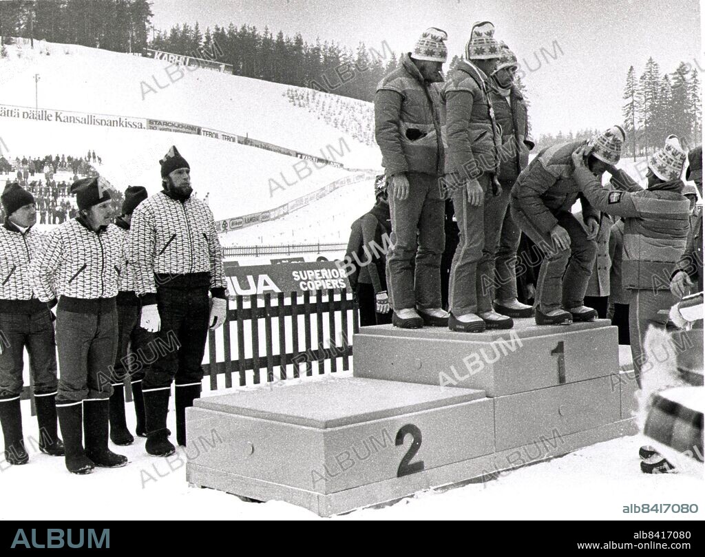 ARKIV 19780223 - Skid-VM i Lahti, Finland. Thomas Magnusson spurtslog det finska laget på sista sträckan. I laget åkte Christer Johansson, Sven-Åke Lundbäck, Tommy Limby och Thomas Magnusson.. Foto: Åke Malmström Kod: 37. COPYRIGHT SCANPIX SWEDEN.