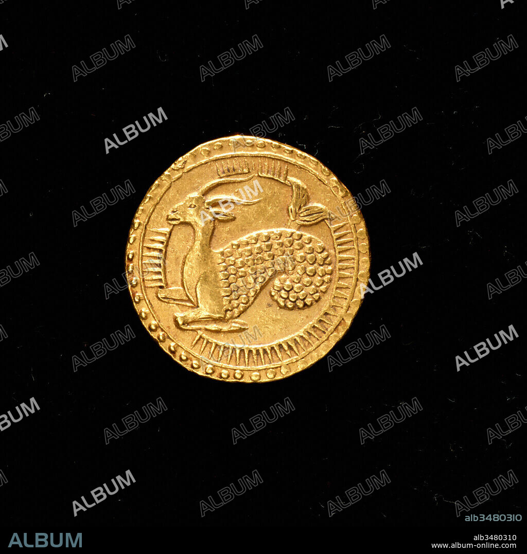 Coin, dated A.H. 1031/A.D. 1621–22, Made in India, Agra, Gold, Diam. 13/16 in. (2.1 cm), Coins, Bearing signs of the zodiac, the coins conceived of and issued by Emperor Jahangir were a development of earlier Mughal coinage, which included religious calligraphic inscriptions and minting dates. The sign of Capricorn corresponds to the month in which this coin was issued, while a couplet on the reverse provides additional information about the reign and year.