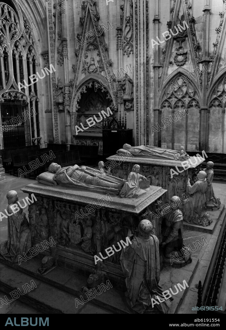 PABLO ORTIZ (S XV-1568). CAPILLA DE SANTIAGO - SEPULCROS DE DON ALVARO DE LUNA (1390/1453) Y DE DOÑA JUANA DE PIMENTEL - SIGLO XV - FOTOGRAFIA EN BLANCO Y NEGRO.