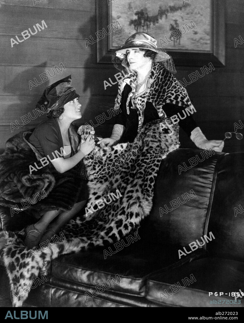 ELINOR GLYNN and GLORIA SWANSON.