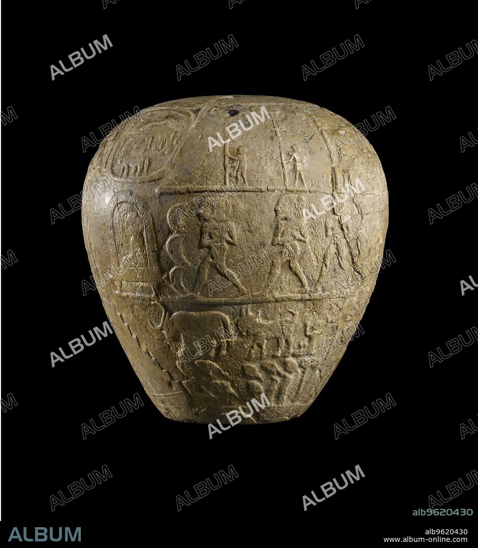 Macehead of Narmer, Protodynastic Period (Egypt), c3300 - c3200 BC. Attendants  walking or running. Dimension: height: 19.8 cmdiameter: 18.7 cmweight: 10 kg.